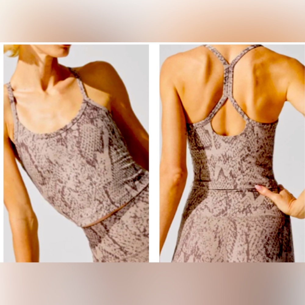 Beyond Yoga Printed Slim Racerback Cropped Tank 
Color- Chai Cobra/Size Small